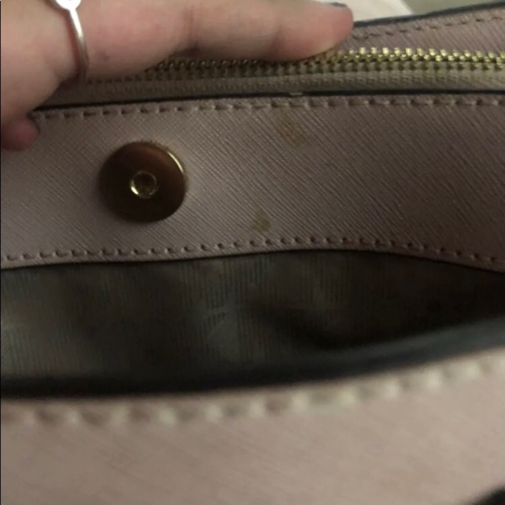 michael kors purse - Picture 6 of 7